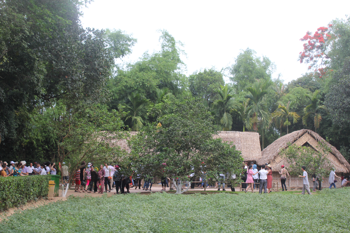 Ngày Tết Độc lập trên quê Bác

